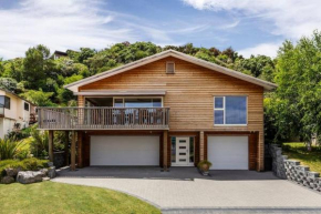 The Fantail Couples Retreat, Kinloch